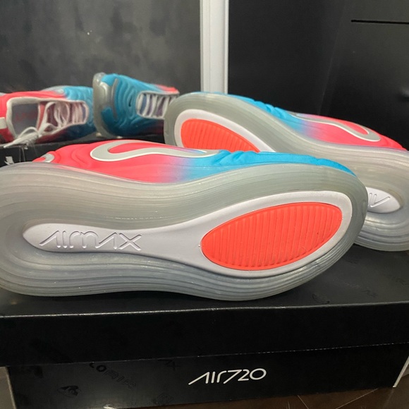 Nike Air Max 720 Lava Glow - Picture 2 of 6